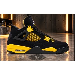 Air Jordan 4 Retro « Thunder » 2023 – Black / Tour Yellow